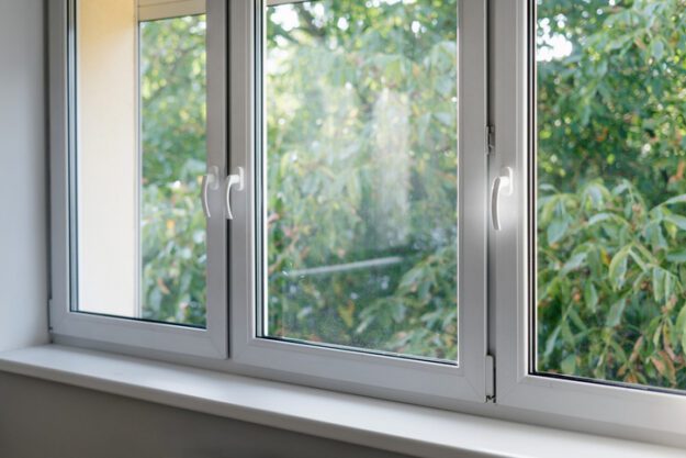 Home with Modern Aluminium Windows